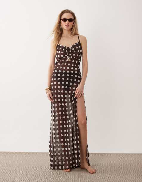 Miss Selfridge – Maxi-Strandkleid aus Chiffon in Schokobraun mit Polka-Dots - view 1