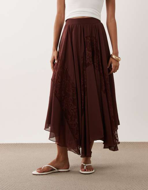 Miss Selfridge maxikjol i chiffon och spets med hanky-fåll i choklad, 3 av 5