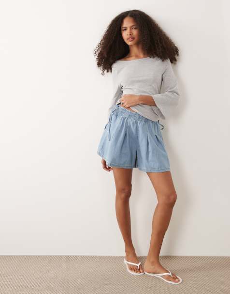 Miss Selfridge – Mellanblå, tvättade, utsvängda shorts med rosett - view 1