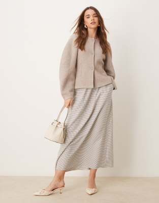 Miss Selfridge Miss Selfridge midi skirt in check print-Neutral
