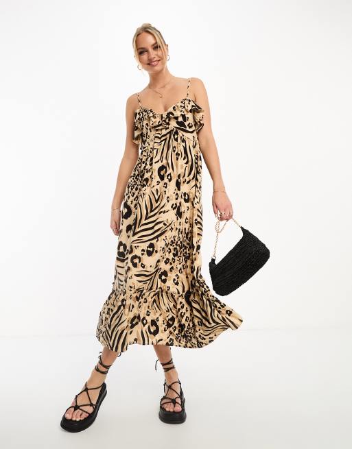 Miss Selfridge - Midi-slipdress met ruchedetail en golvende zoom in dierenprint