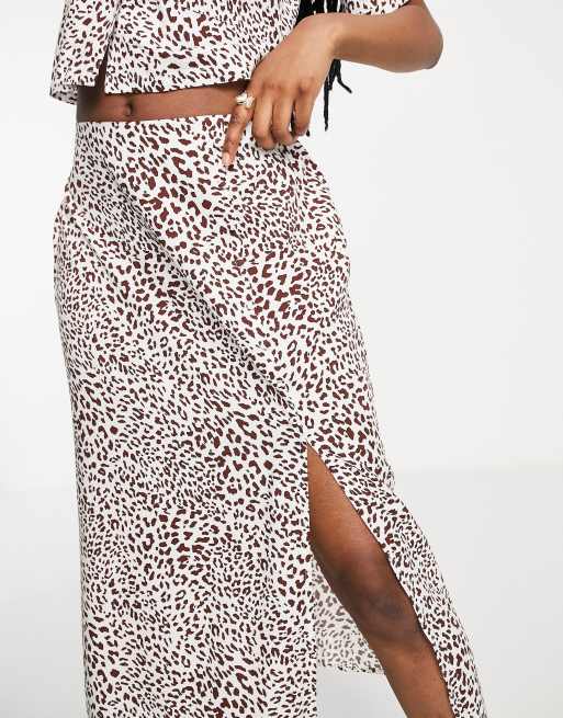 Miss Selfridge – Midirock mit Knopfleiste, Schlitz und Animalprint - MULTI, 4 von 4