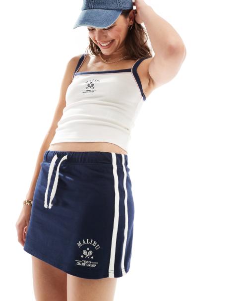 Miss Selfridge - Mini-jupe d'ensemble style sportif - Bleu marine - view 1