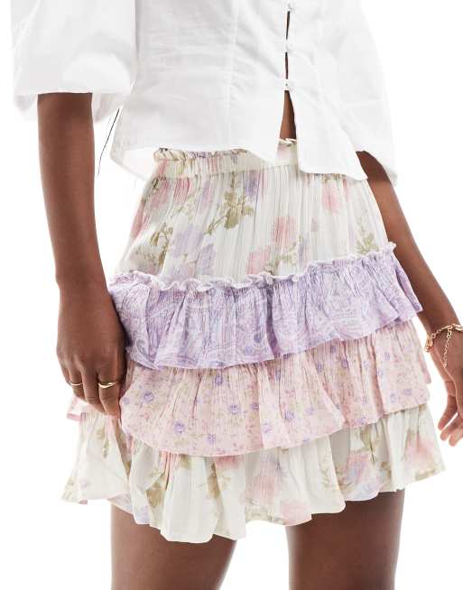 Miss Selfridge - Mini-jupe froissée style champêtre à volants étagés et imprimés variés