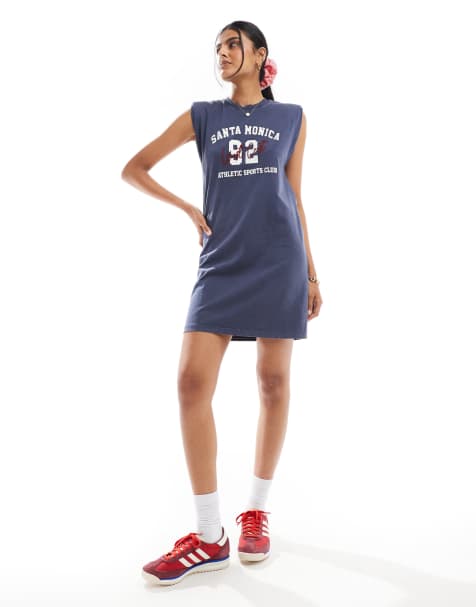 Miss Selfridge - Mini-jurk met Santa Monica-print en schoudervulling in marineblauw met wassing - view 1