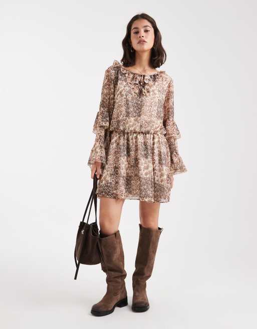 Miss Selfridge - Mini-jurk van chiffon met ruches en paisley motief, 3 van 4