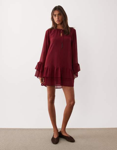 Miss Selfridge - Mini jurk van chiffon met ruches in wijnrood - view 1