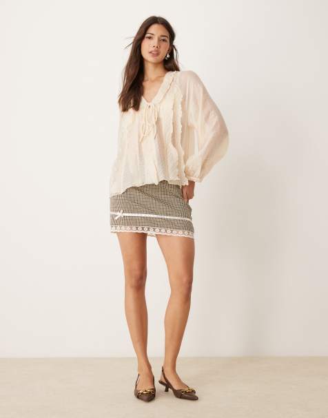 Miss Selfridge - Minigonna sartoriale a quadri con finiture in pizzo e fiocco - view 1