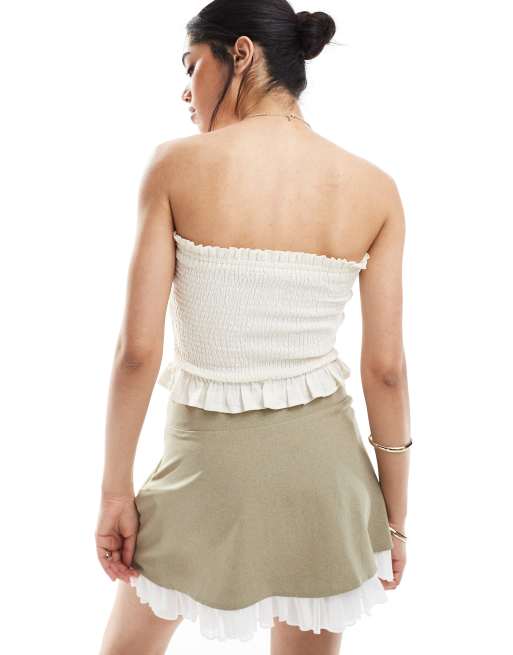 Miss Selfridge - Minigonna sartoriale color oliva con orlo con volant, 3 di 5