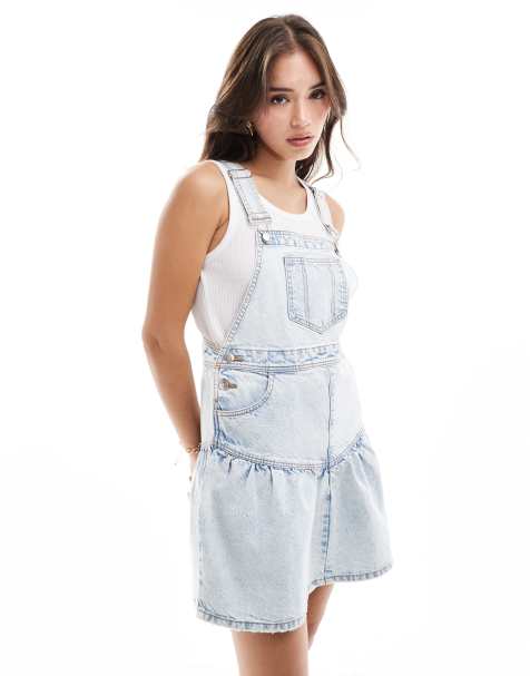 Miss Selfridge - Minikjole i overall-stil i lyseblå vask med sænket sømkant - view 1
