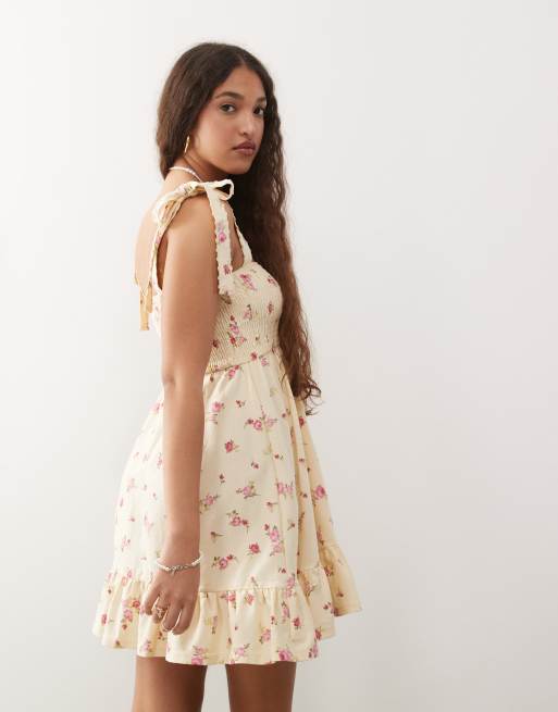 Miss Selfridge - Minikjole med rynkede detaljer, bindeskuldre og småblomstret print, 4 af 4