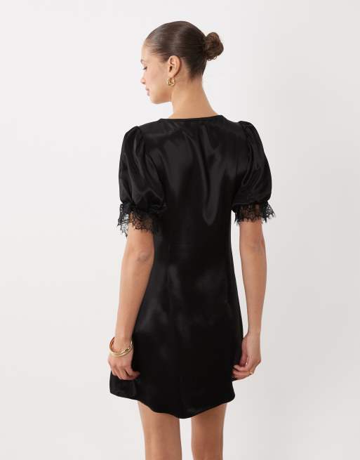 Miss Selfridge miniklänning i satin med spetskant i svart, 4 av 4