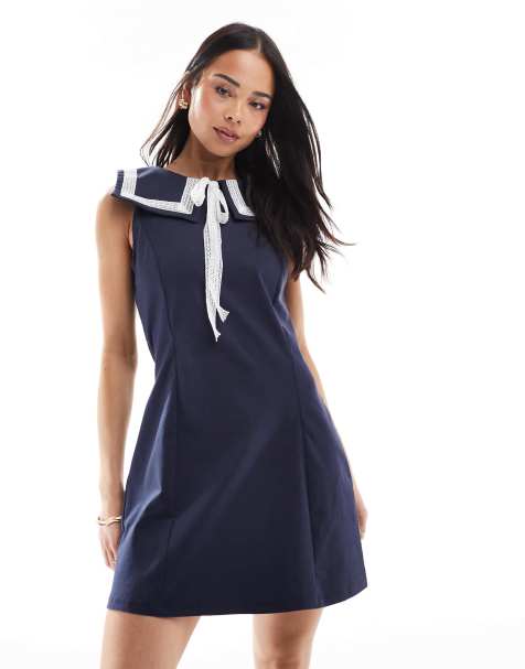 Miss Selfridge – Minikleid aus Bengaline in Marineblau mit Matrosen-Design und eckigem Kragen - view 1