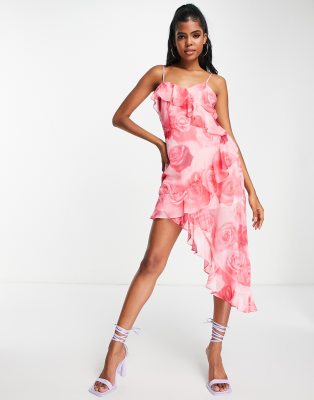 Miss Selfridge - Minikleid aus Chiffon mit asymmetrischem Saum und großem Rosenmuster-Rosa