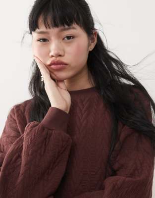 Miss Selfridge – Minikleid aus Sweatshirt-Stoff in Schokobraun mit Zopfmuster