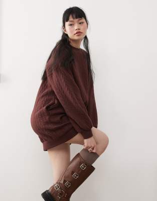 Miss Selfridge – Minikleid aus Sweatshirt-Stoff in Schokobraun mit Zopfmuster