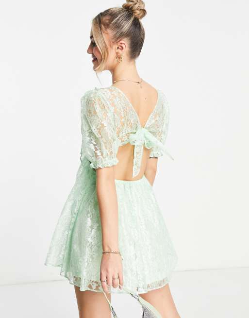 Miss Selfridge – Mintgrön miniklänning med utskurna detaljer och volang av spets, 4 av 4