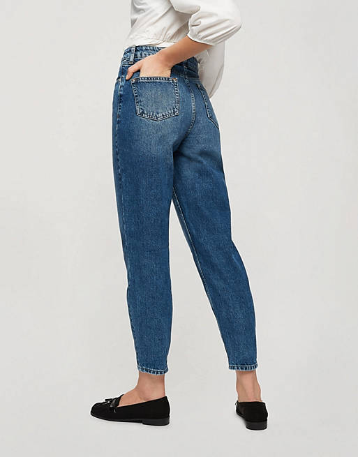 Women Miss Selfridge mom high waist tapered jeans in dark blue wash 