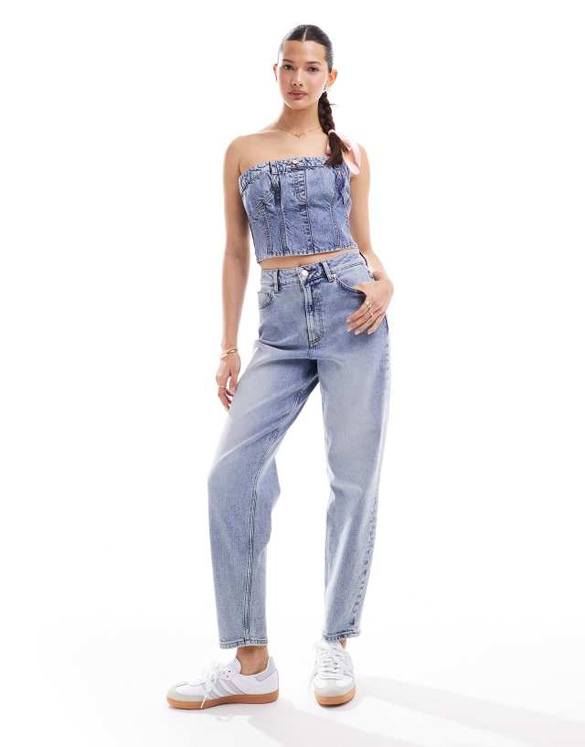 Miss Selfridge - mom jean in blue acid wash