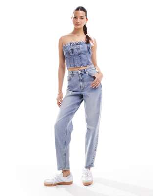 Miss Selfridge - Mom-Jeans in blauer Acid-Waschung