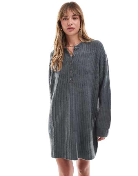 Miss Selfridge – Mörkgrå, stickad miniklänning med Henley-knäppning - view 1