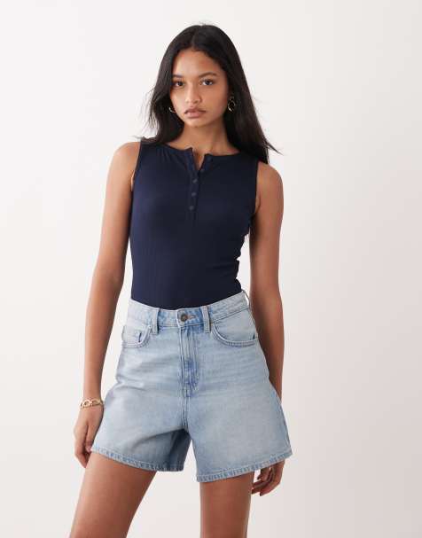 Miss Selfridge - Mouwloze body met knoopsluiting in marineblauw - view 1