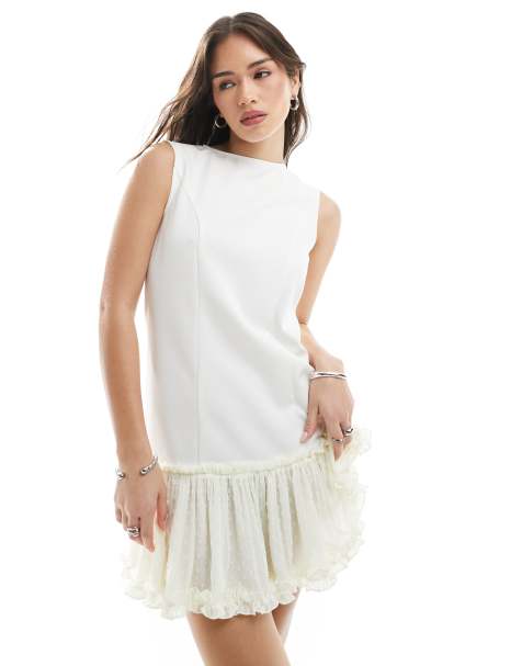 Miss Selfridge - Mouwloze mini-jurk met verlaagde taille in wit - view 1