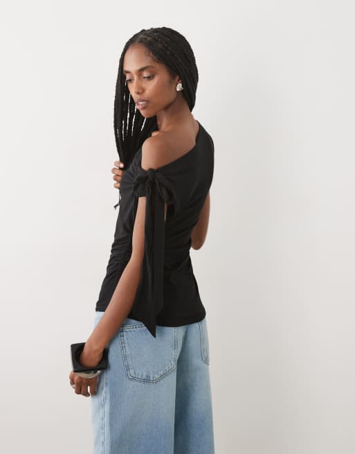 Miss Selfridge Multiway-Top mit Bindeträgern in Schwarz, 4 von 4