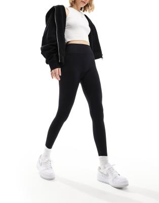 Miss Selfridge - Nahtlose Leggings in Schwarz mit hohem Bund-Grün