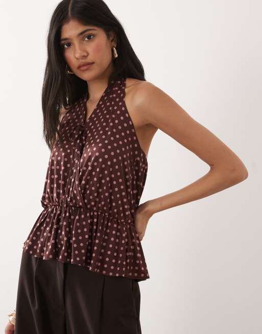 Miss Selfridge – Neckholder-Wickeloberteil mit geraffter Taille und Polka Dots, 3 von 4