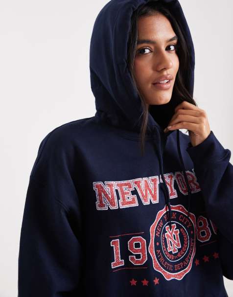 Miss Selfridge – New York – Marinblå huvtröja i collegestil - view 1