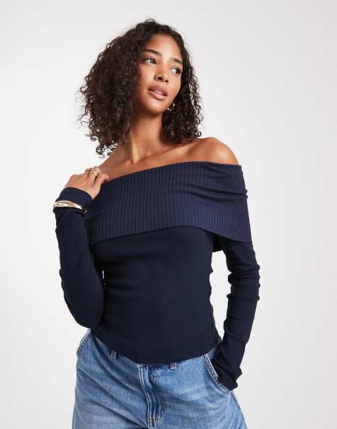 Miss Selfridge – Oberteil im Rippenmustermix in Marineblau mit Carmen-Ausschnitt - view 1