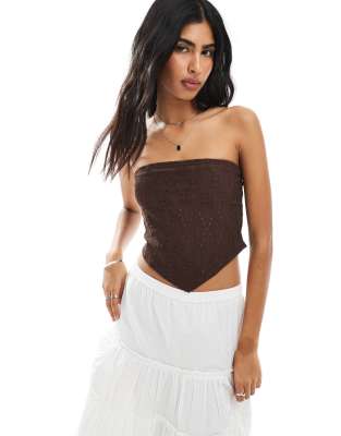 Miss Selfridge – Oberteil in Schokobraun mit Zipfelsaum - view 1
