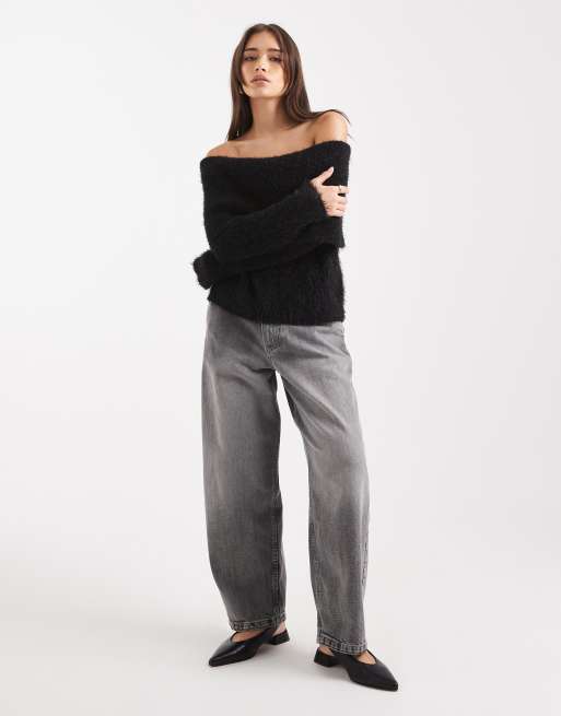 Miss Selfridge – Oberteil in Schwarz mit umgeschlagenem Carmen-Ausschnitt, 2 von 4