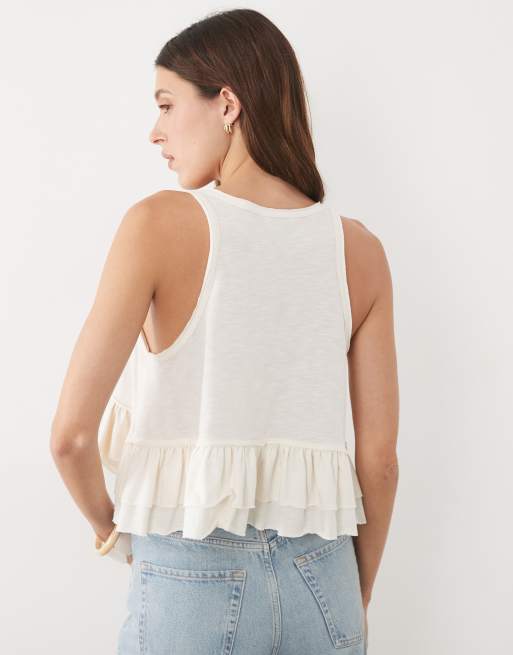Miss Selfridge Oberteil mit Schößchen-Saum und durchgehender Knopfleiste in Cremeweiß, 2 von 4