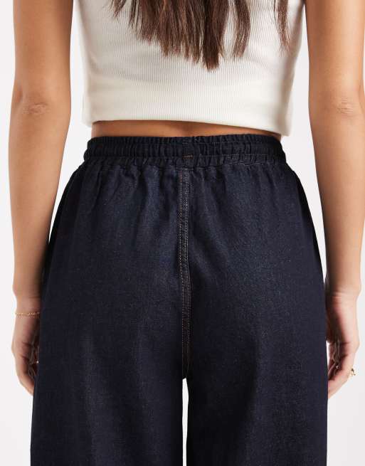 Miss Selfridge – Obszerne jeansy z gumką w kolorze indygo, 4 z 5