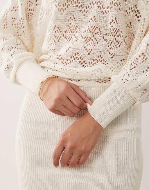 Miss Selfridge off shoulder crochet mix dress in cream, 3 of 4
