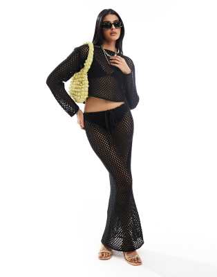 open knit crochet holey maxi skirt in black