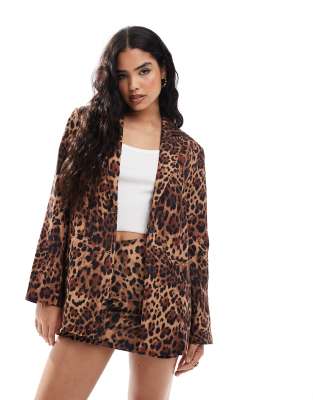 Miss Selfridge - Oversize-Blazer mit Animalprint-Brown