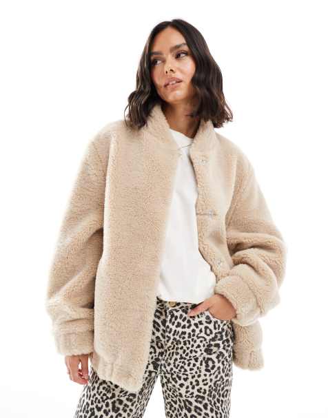 Miss Selfridge – Oversize-Bomberjacke aus Teddyfell in Steinbeige - view 1