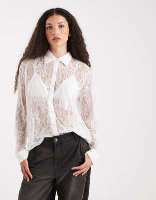 Miss Selfridge - Oversize-Hemd aus Satin in Weiß