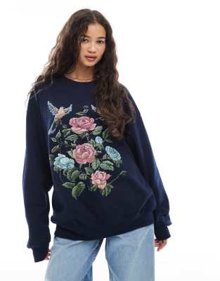 Miss Selfridge - Oversize-Sweatshirt in Marineblau mit Blumentapeten-Muster