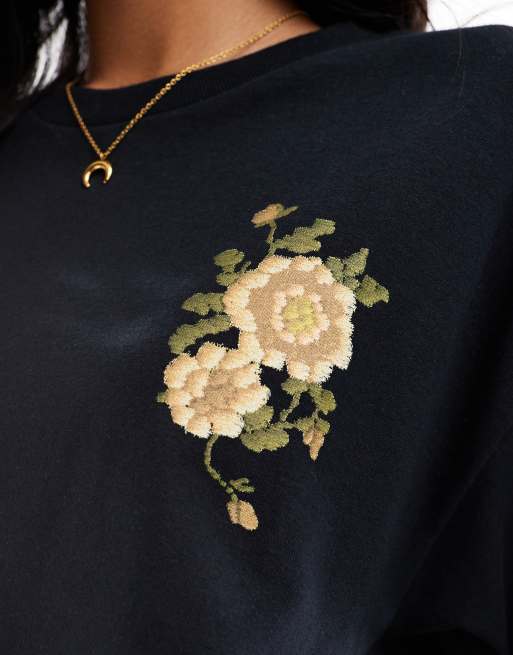 Miss Selfridge – Oversize-T-Shirt in Schwarz mit Blumen-Print im Gobelin-Stil, 3 von 4