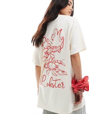 Miss Selfridge - Oversize-T-Shirt mit „Be My Lobster"-Print-Neutral
