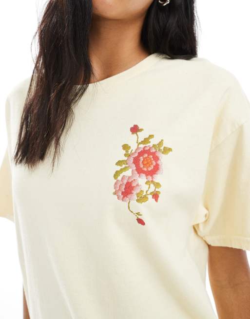 Miss Selfridge – Oversize-T-Shirt mit Blumenmuster im Tapisserie-Stil, 3 von 4