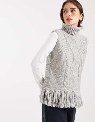 Miss Selfridge - Oversize-Tanktop aus Strickstoff in meliertem Grau mit Zopfmuster und Fransen