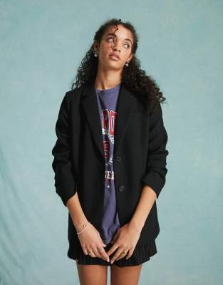 oversized blazer in black