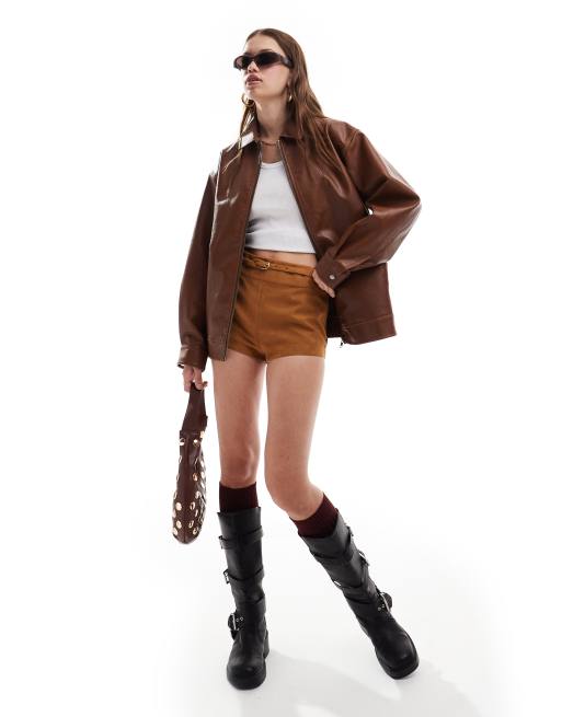 Miss Selfridge - Oversized bomberjack van imitatieleer met wassing in kastanjebruin, 2 van 4