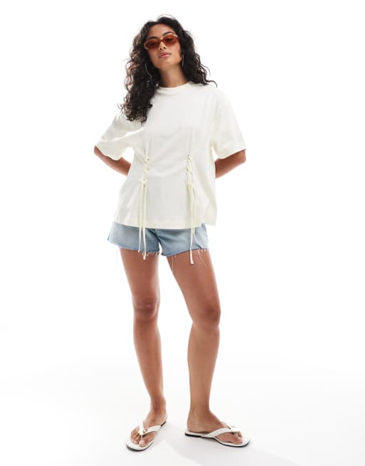 Miss Selfridge - Oversized getailleerd T-shirt met veters in boterkleur, 2 van 4