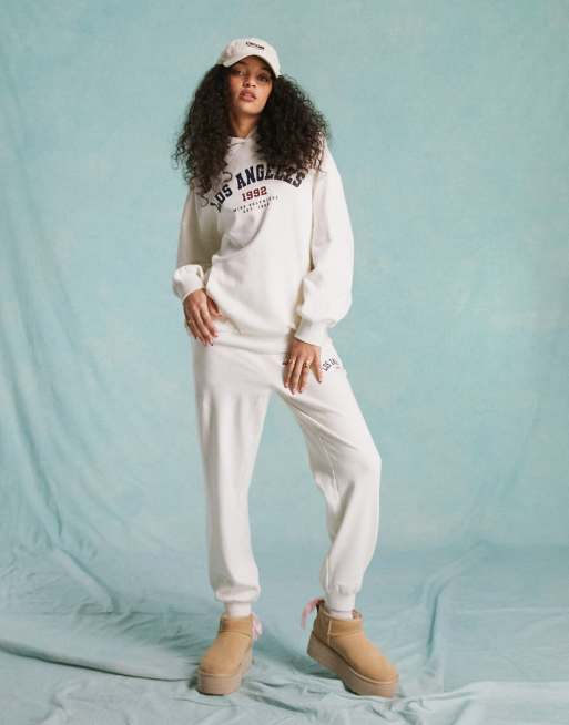 https://images.asos-media.com/products/miss-selfridge-oversized-graphic-print-los-angeles-hoodie-in-ivory-part-of-a-set/205503773-4?$n_640w$&wid=513&fit=constrain